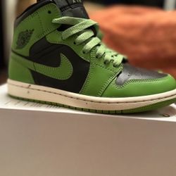 Jordan 1 Mid