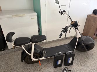 Fat tire electric scooter