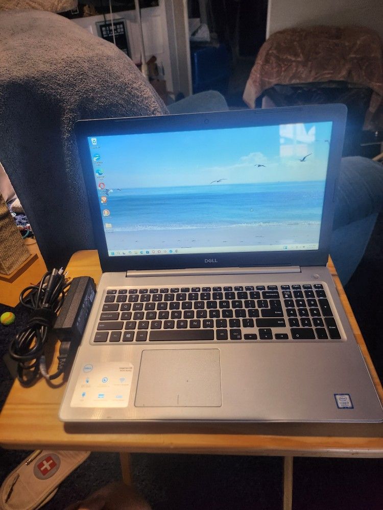 DELL 15.6" Touch Screen LAPTOP i7-8550U,16GB RAM,500 SSD HD,Windows 11