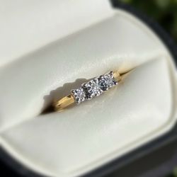 Jewelry 10k solid two tone white yellow gold diamonds diamonds 0.06CTW ring sz 7.00
