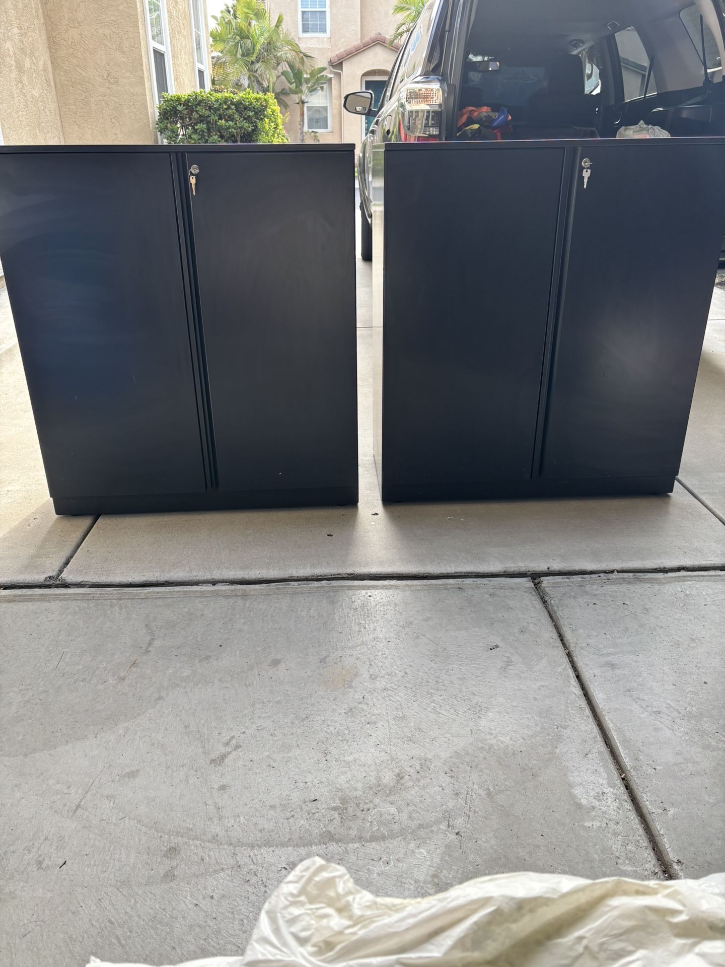 Filing Cabinet / Storage Cabinet