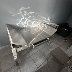 Kitchen Table 