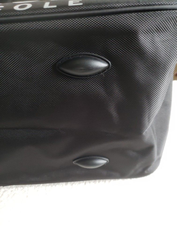 Kenneth Cole Duffle Bag 22 In