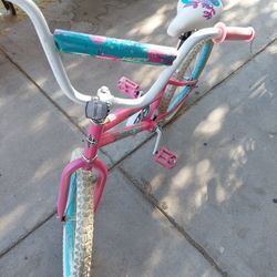Girl Bike Sea Star Only Used 5 Times.. Almost New..