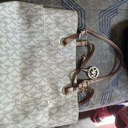 Mk purse 👜