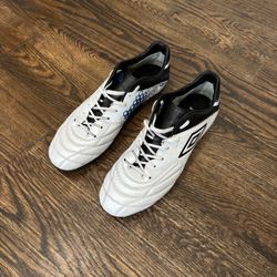 Umbro Accerator Pro HG Size 9.5