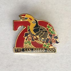 🦜 Pretty, collectible, San Diego Zoo, 70, toucan pin