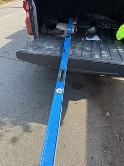 Empire 8 Ft Level