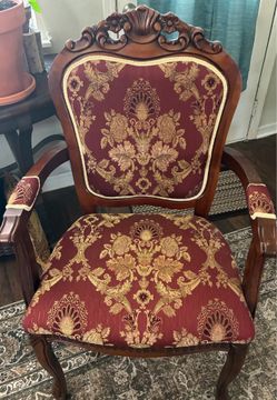 Vintage Mauve Chair