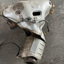 Hyundai Exhaust Manifold