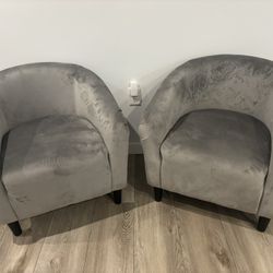 Lightly Used Living Room Chairs