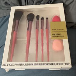 Me Modern Expression Make Up Brush Set