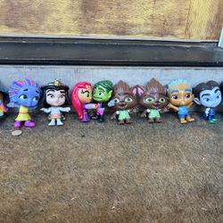 Super Monsters Characters And Bus