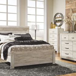 Bellaby Whitewash 7Pc.- Dresser Mirror Queen Panel Bed 2 Nightstands