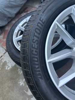 Set 4 Bmw Wheels And Tires 265/50/19 5 Holes