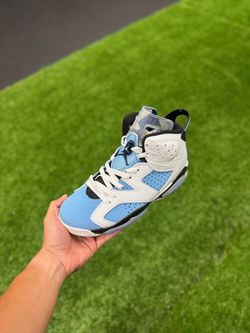 Air Jordan 6s UNC