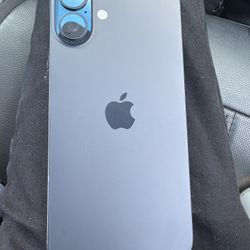 iPhone 16 Plus