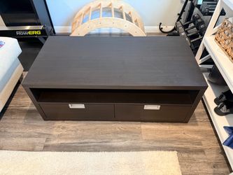 TV stand w drawers