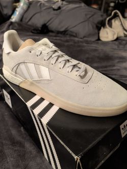 Adidas Suede SZ 14