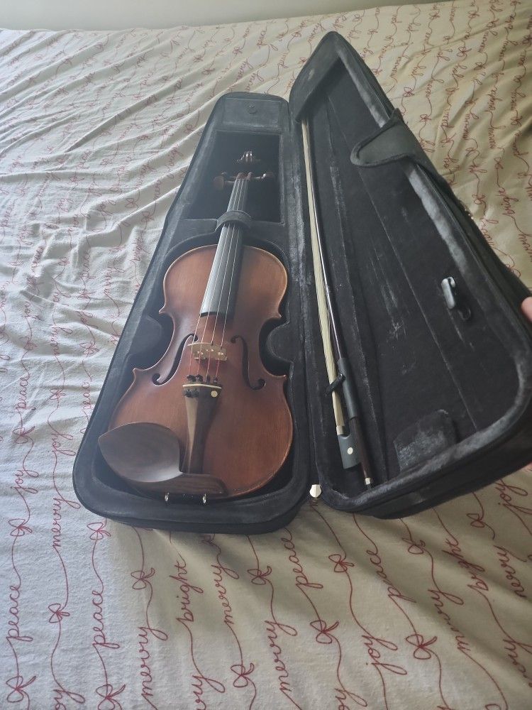 Full Size Stradovari Copy Violin.