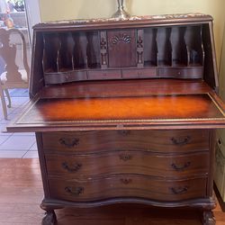 Four drawers antique wood desk .. L 36 inch , H43 inch ,D11 inch