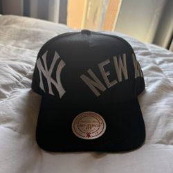 Mitchell & Ness Yankees Snapback Hat
