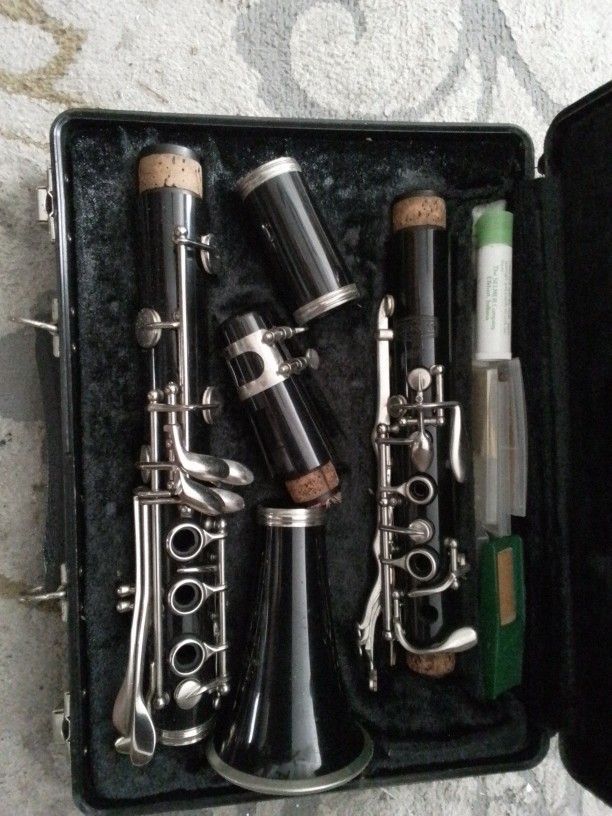 CLARINET RESONITE THE SELMER COMPANY BUNDY 577