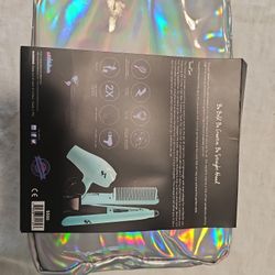 BNIB- Straight Ahead Travel Hair Styling Set 