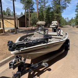 2001 Fisher Aluminum Bass boat