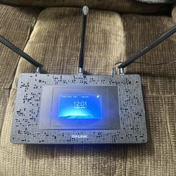 TP-Link Touch P5 AC1900 Touchscreen Router WiFi Gigabit (used)