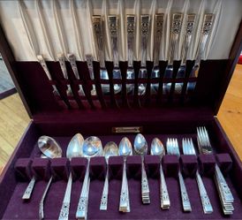 65 Piece Community By Oneida Silver Plate Flatware Set for 8
