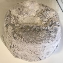 Silver Faux Fur Hat 