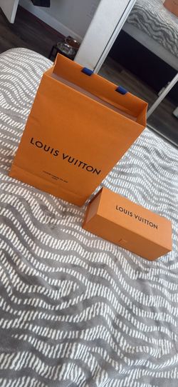 Louis Vuitton Shopping bag and box