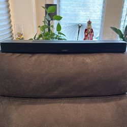 Bose Smart Soundbar 600 with remote 