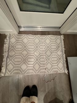 Boho Geometric Cream & Black Accent Rug w/ Tassels 30x47