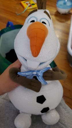Olaf with light up the bow