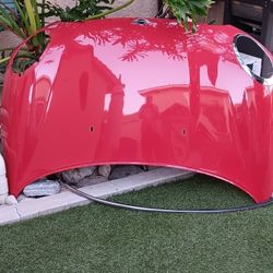 Mini Cooper  Hood Came Off A 2012 Mini . . Message Me  For More Details.  . LOCATED In  North Redlands 