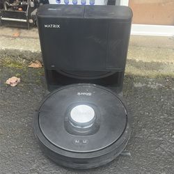 Shark Matrix auto vacuum