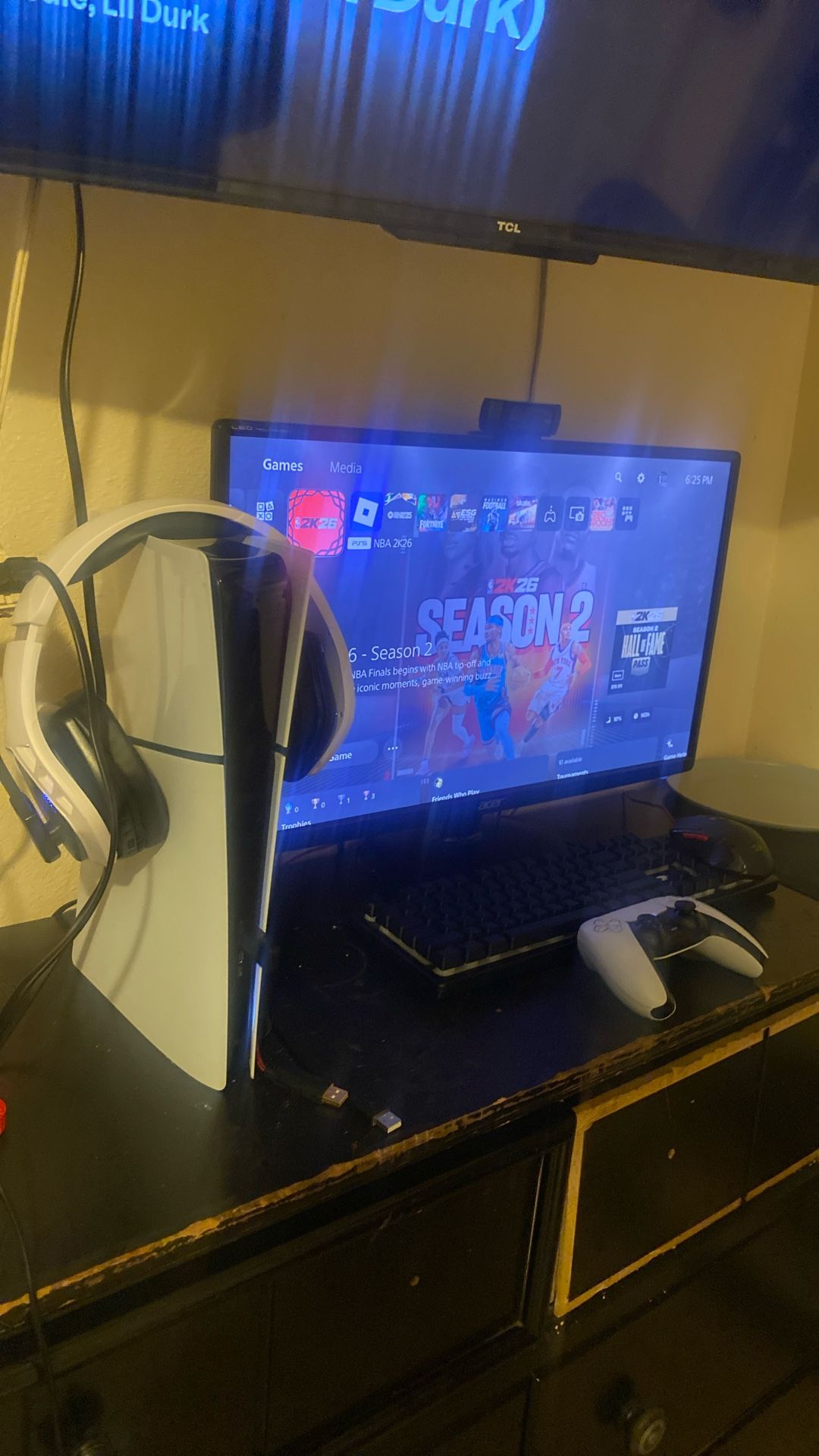 PS5 (WITH EVERYTHING IN PICTURE)