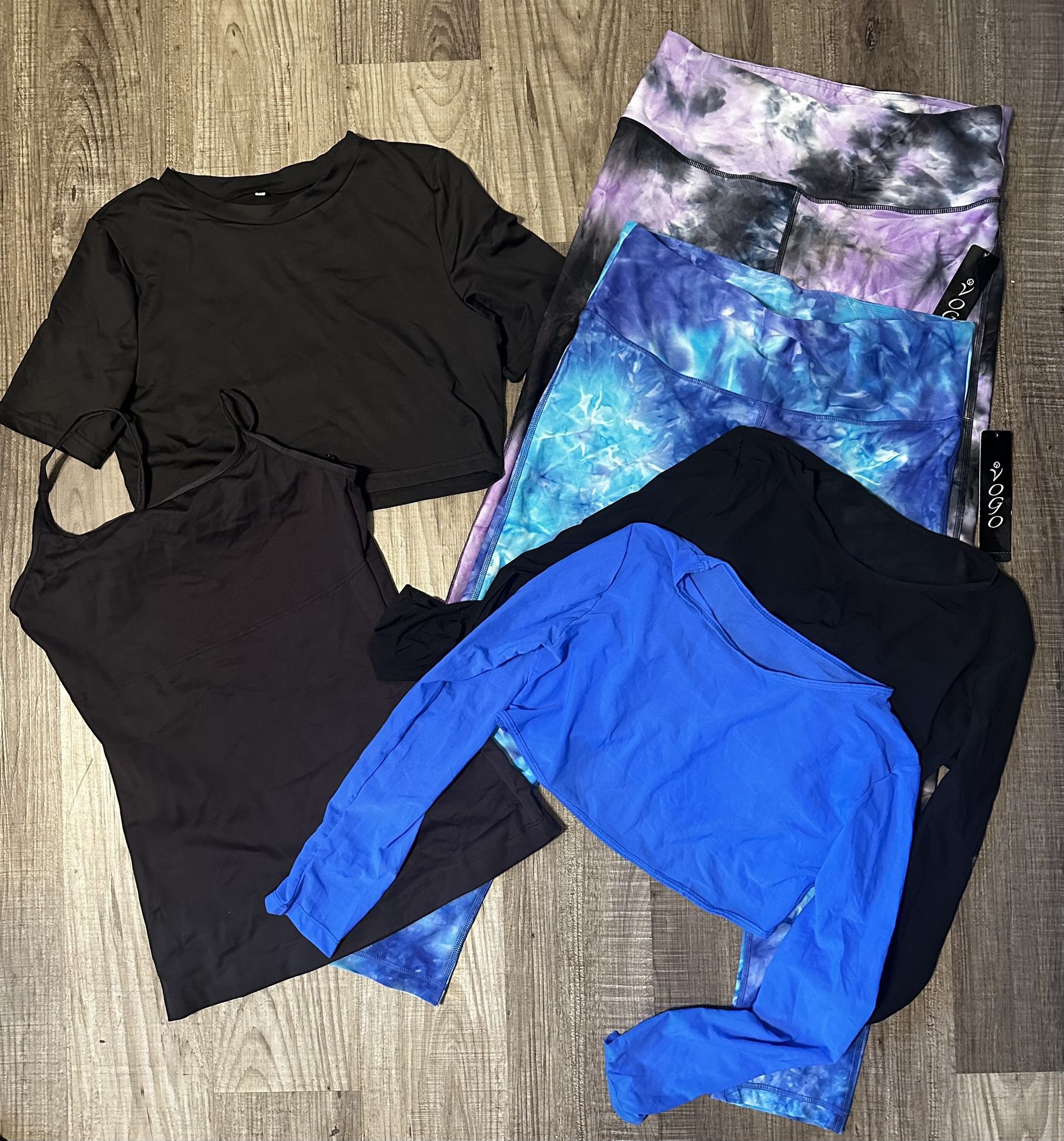 Women Workout Clothing Size L ($15 all)