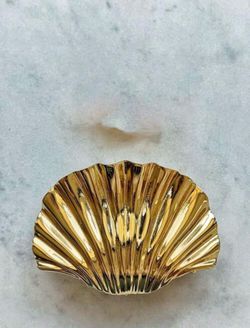 Women’s Gold Metal Shell Barrette Hair Clip for All Hair Types