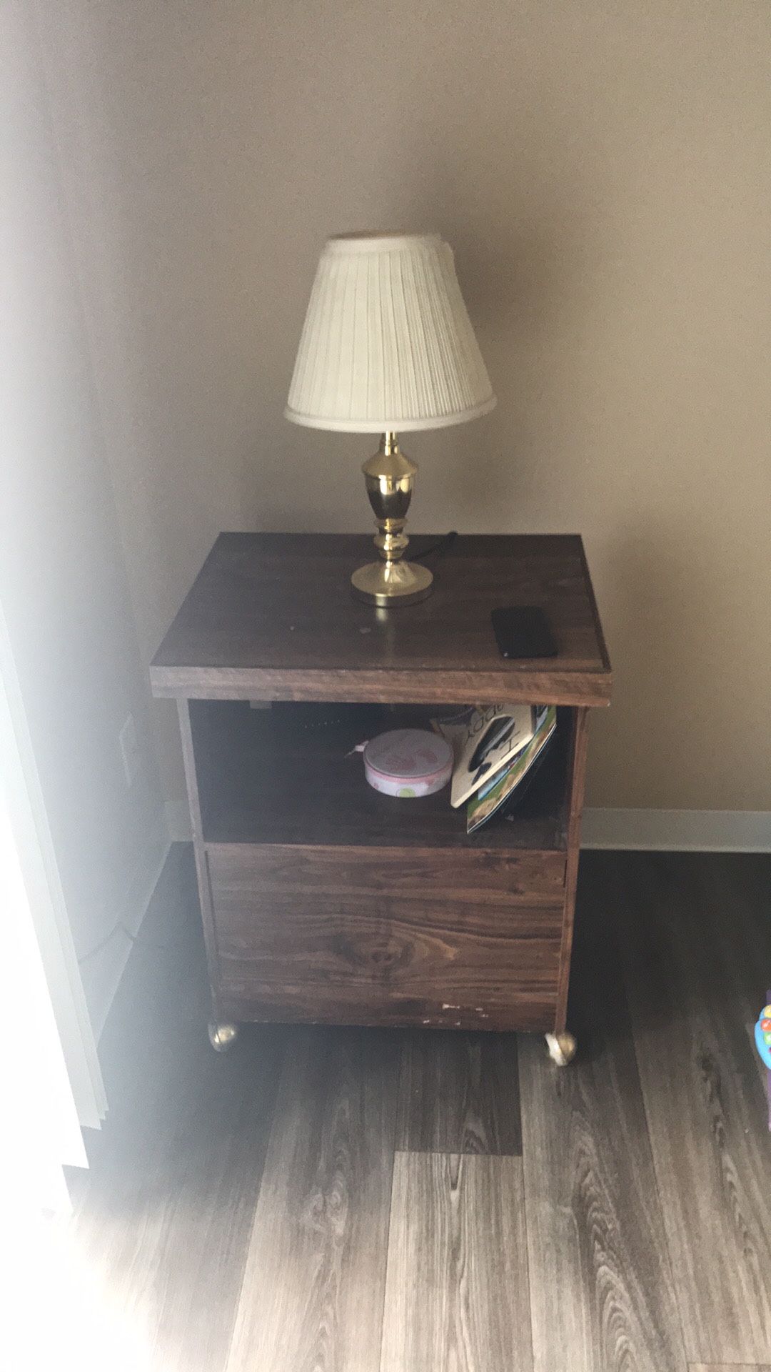 Rolling Computer Desk/ Night Stand 10$