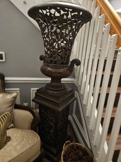 BEAUTIFUL BROWN PEDDAL STOOL 