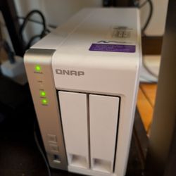 QNAP TS-231P NAS 2 BAY with 2 WD 8 TB HDDs