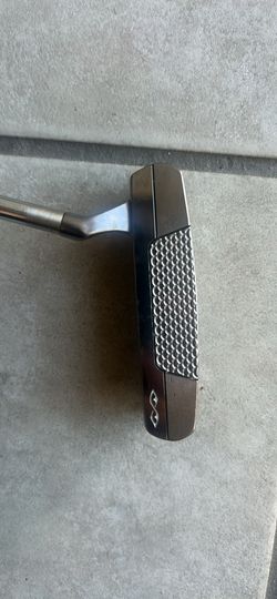 Golf putter