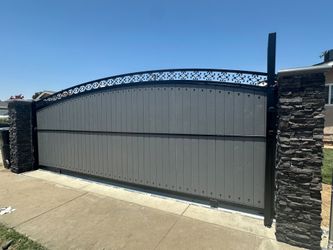 Custom slide gate