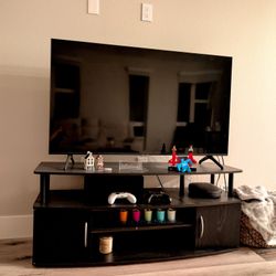 Samsung 55inch Smart TV With TV Stand 