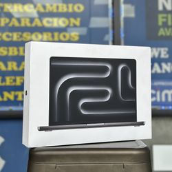 MacBook Pro M3 Pro Chip 18gb Of Ram 512gb Ssd