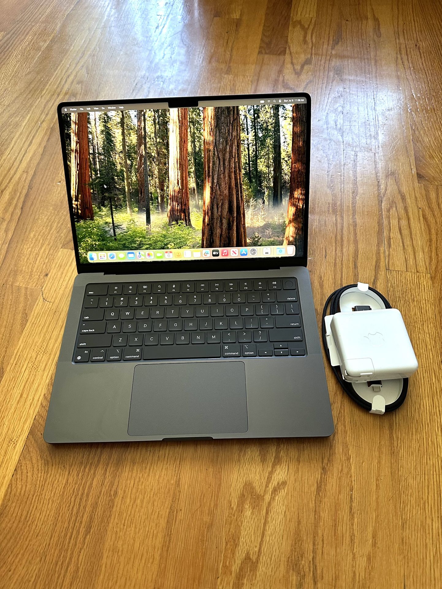 14 inches Macbook Pro 2024 macOS Sequoia M4 Pro SSD 1Tb RAM 24Gb Laptop w/ Microsoft Office Final Cut & Logic Pro Warranty 1/2026