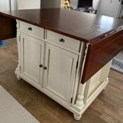 Coaster Furniture Cream Kitchen Island 